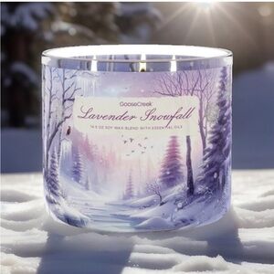 Goose Creek 3-Wick Candle- Lavender Snowfall (14.5 oz)